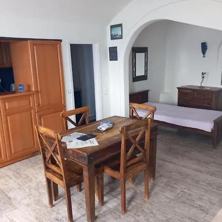 Captain John - Caldera & Sunset View Apartment Oia (Santorini)