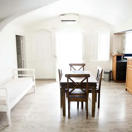 Captain John - Caldera & Sunset View Apartment